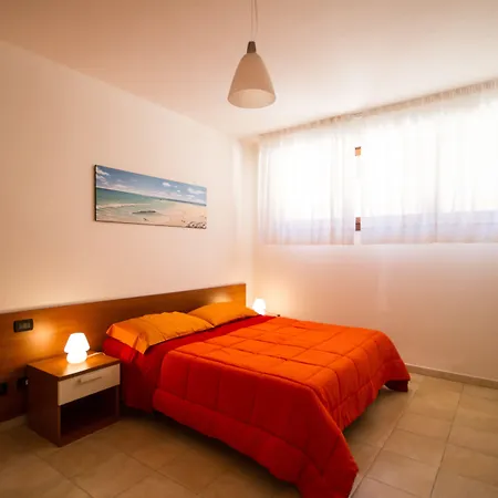 芳汀公寓 4* 维拉西米乌斯